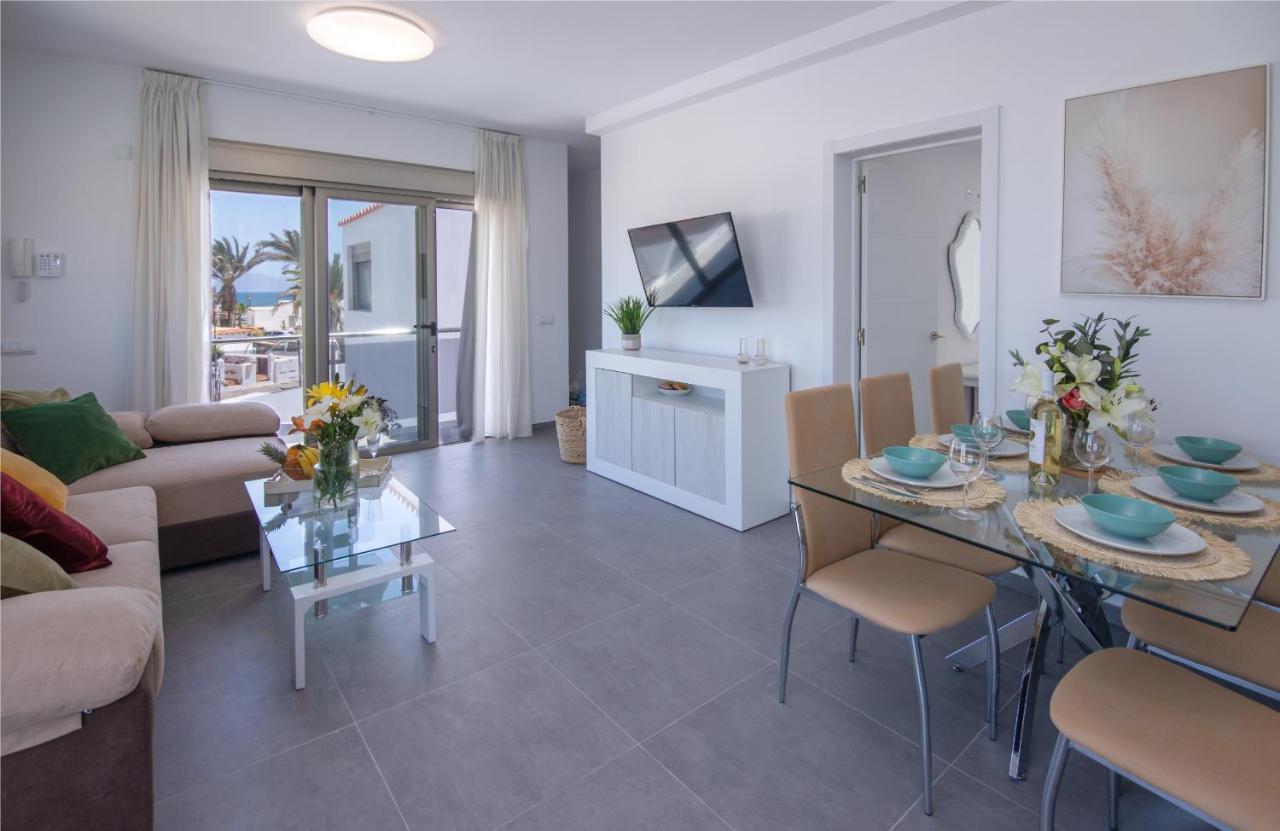 Apartment Holiday 5 Beachfront Corralejo By Holidays Home Eksteriør billede